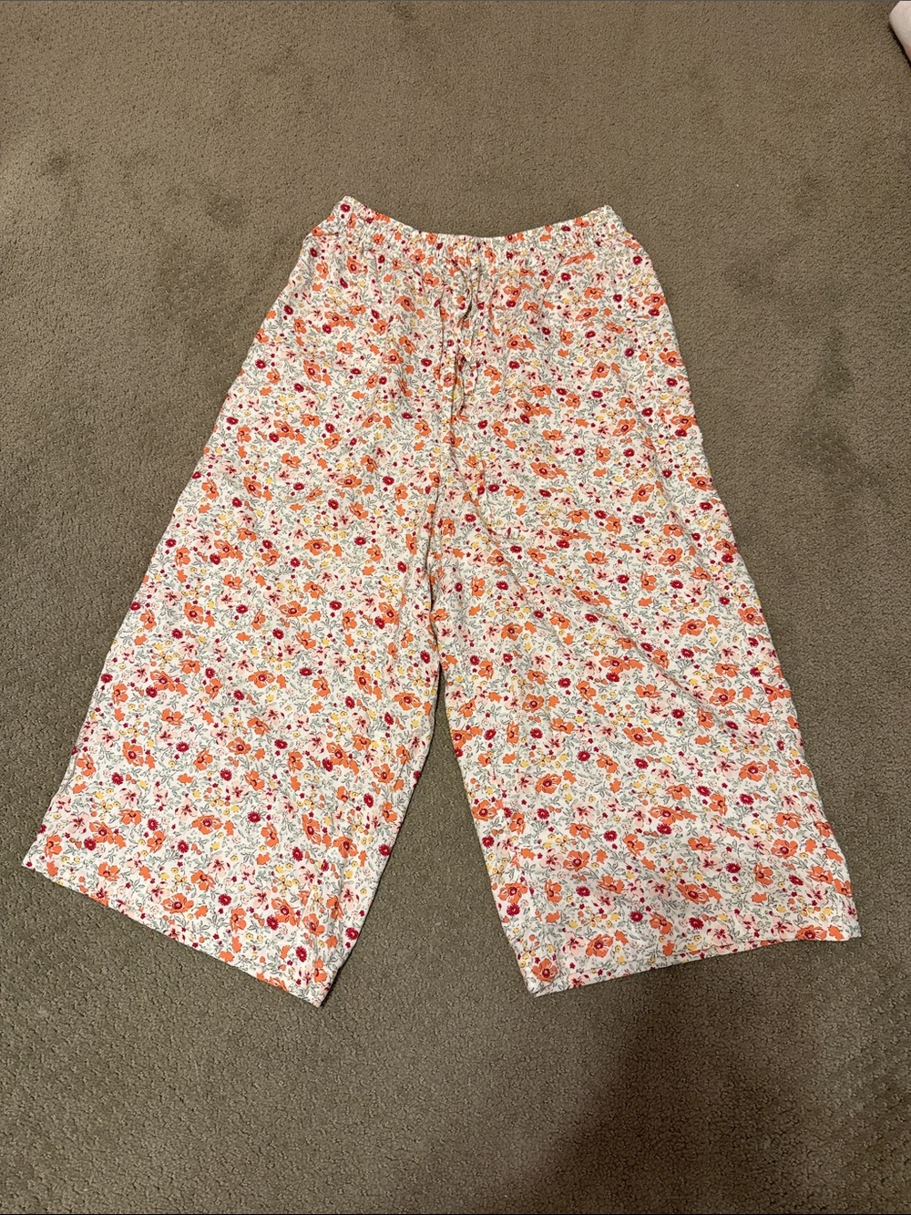 Uniqlo Floral Capri Lounge/PJ Pants